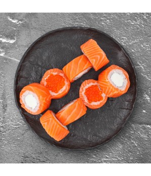 Филадельфия в лососе  с икрой